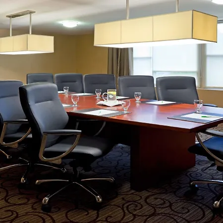 Holiday Inn Oakville Centre By Ihg 
